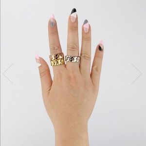 HRH Collection Chaine Ring in Gold